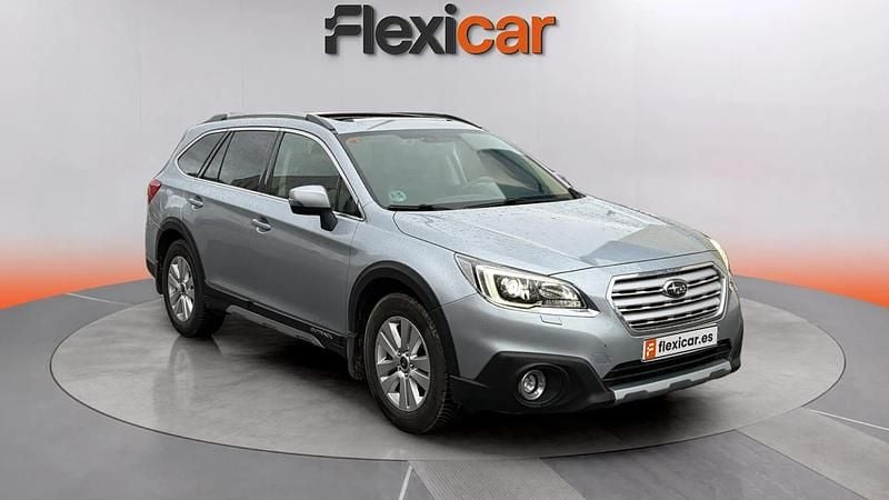 Usado Subaru Outback 150 CV (110 kW) 2017 Gris Familiar