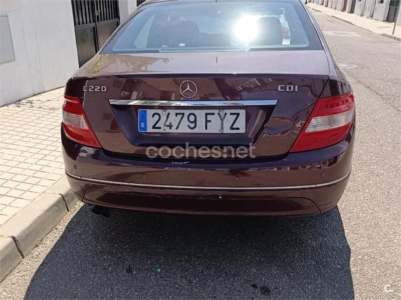 Violeta / lila Usado 2008 Mercedes C200 Berlina | 7500 € (Precio justo) - Imagen 1/3