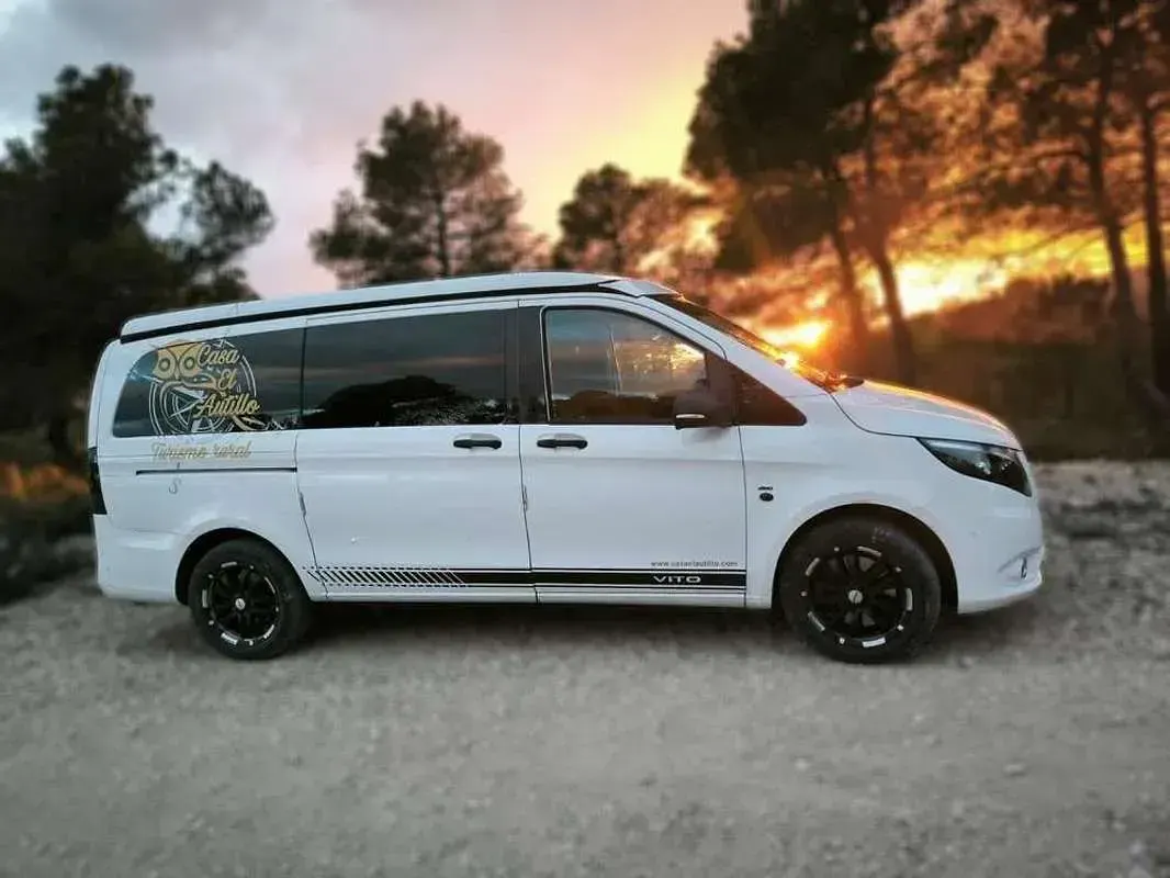 Usado Mercedes Vito Marco Polo 136 CV (100 kW) 2023 Blanco Van