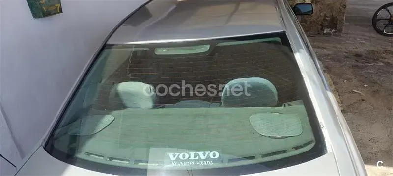 Usado Volvo S40 115 CV (84 kW) 1998 Gris / plata Berlina