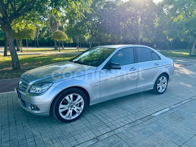 Gris / plata Usado 2009 Mercedes C220 Avantgarde Berlina | 8490 € (Buen precio) - Imagen 1/4