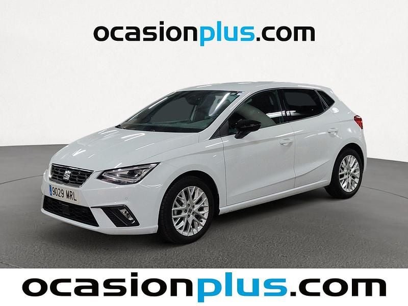 Blanco Usado 2024 Seat Ibiza FR Utilitario | 16.319 € (Precio justo) - Imagen 1/4