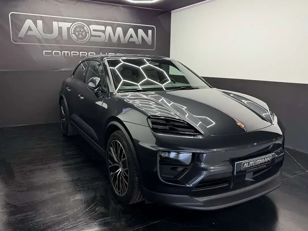Usado Porsche Macan 264 kW (359 CV) 2025 Gris SUV
