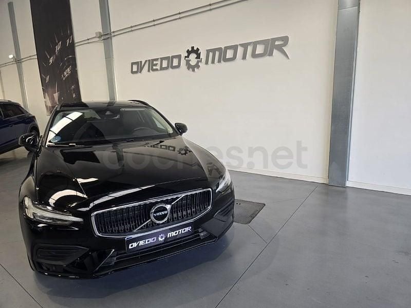 Usado Volvo V60 Core 197 CV (144 kW) 2022 Negro Familiar