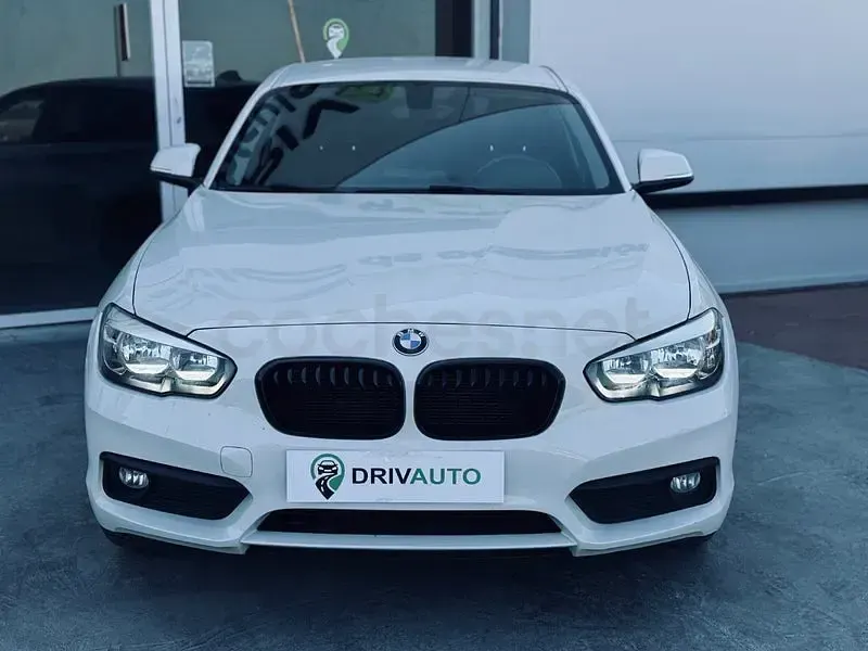 Usado BMW 118 Comfort Edition 136 CV (100 kW) 2016 Blanco Utilitario