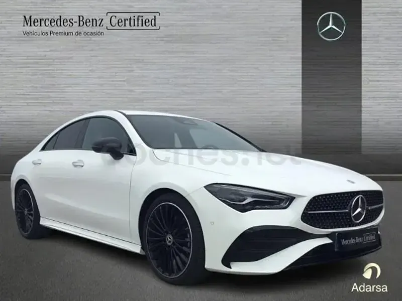 Usado Mercedes CLA220 190 CV (139 kW) 2025 Blanco Berlina