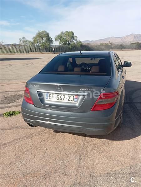 Usado Mercedes C220 Elegance 170 CV (125 kW) 2008 Gris / plata Familiar
