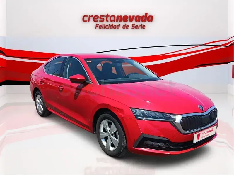 Usado Skoda Octavia Ambition 115 CV (84 kW) 2021 Rojo Berlina