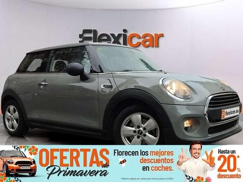 Usado Mini ONE 102 CV (75 kW) 2019 Gris Utilitario