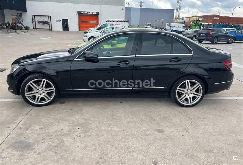 Usado Mercedes C220 Avantgarde 150 CV (110 kW) 2008 Negro Berlina