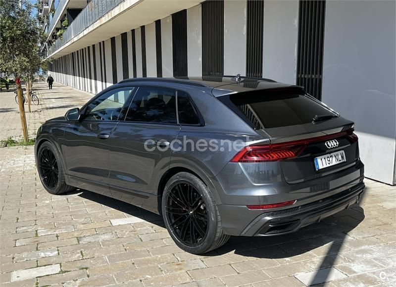 Usado Audi Q8 286 CV (210 kW) 2019 Gris / plata SUV