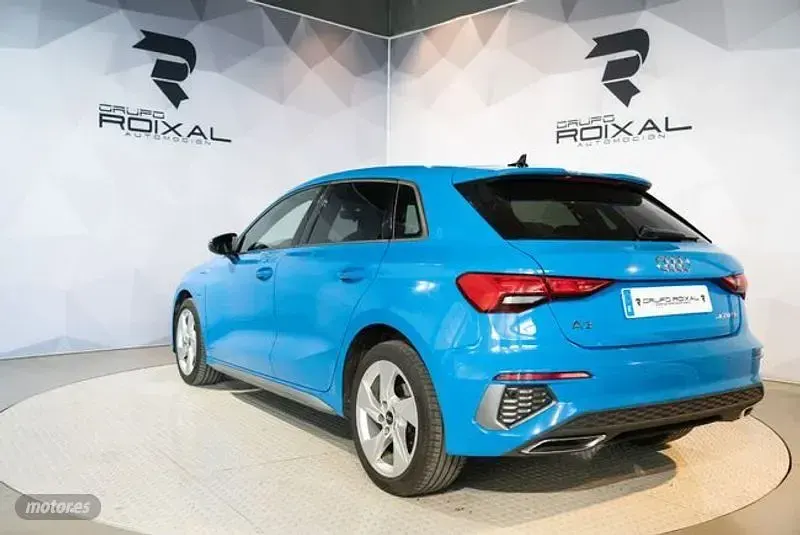 Usado Audi A3 S-Line 204 CV (150 kW) 2022 Azul Berlina