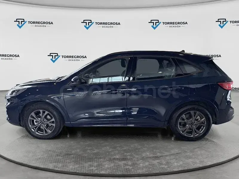 Usado Ford Kuga ST-Line 190 CV (139 kW) 2023 Azul SUV