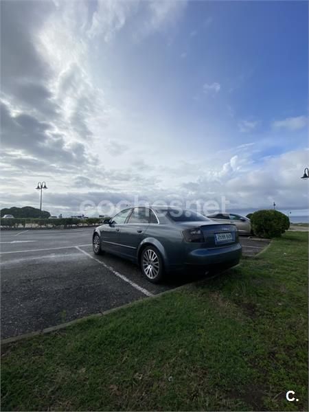 Gris / plata Usado 2002 Audi A4 S-Line Berlina | 3400 € (Precio justo) - Imagen 1/4