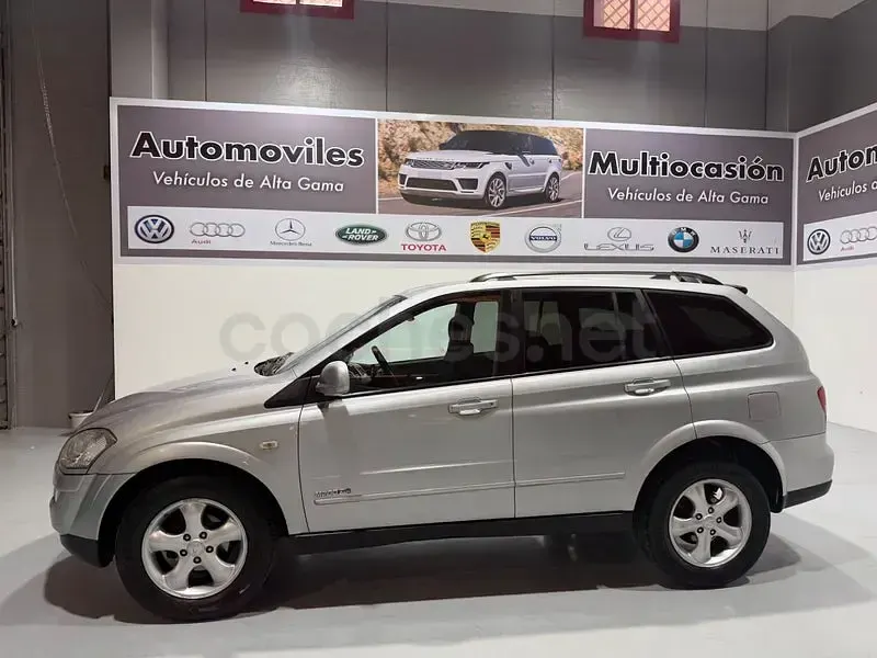 Usado SsangYong Kyron 141 CV (103 kW) 2008 Gris / plata SUV