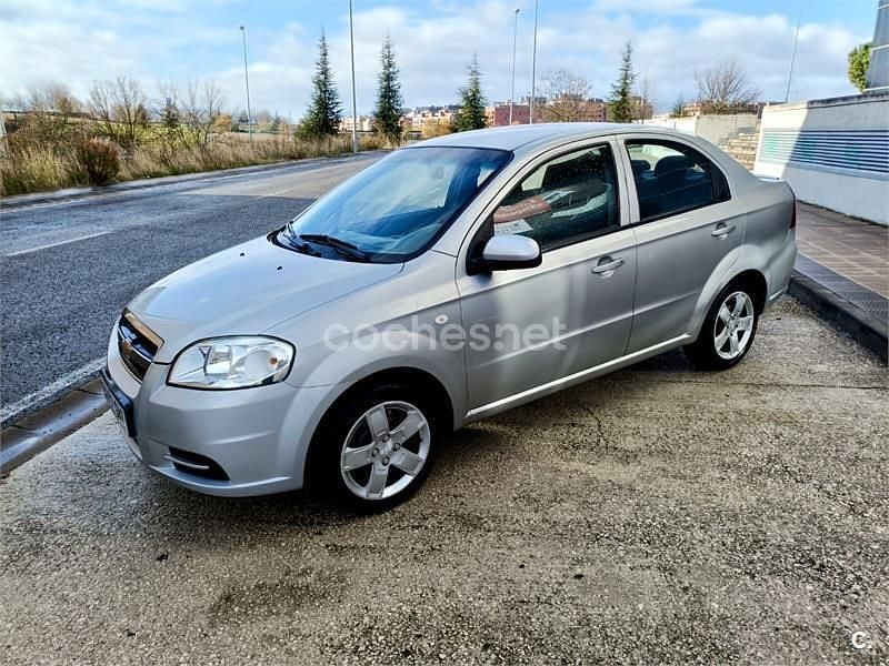 Gris / plata Usado 2009 Chevrolet Aveo LS Berlina | 3300 € (Precio justo) - Imagen 1/4