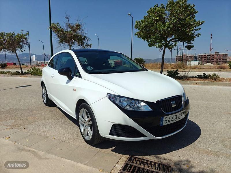 Usado Seat Ibiza Ecomotive 79 CV (58 kW) 2010 Blanco Coupe