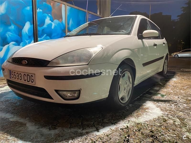 Blanco Usado 2003 Ford Focus Trend Berlina | 1300 € (Buen precio) - Imagen 1/4