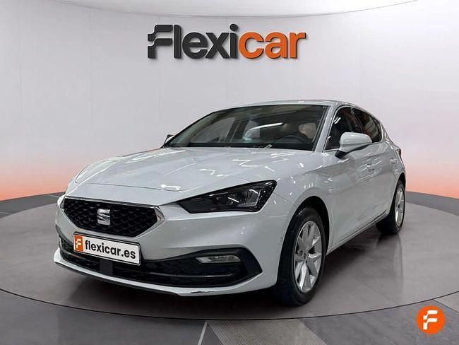 Usado Seat Leon Style 116 CV (85 kW) 2025 Blanco Familiar