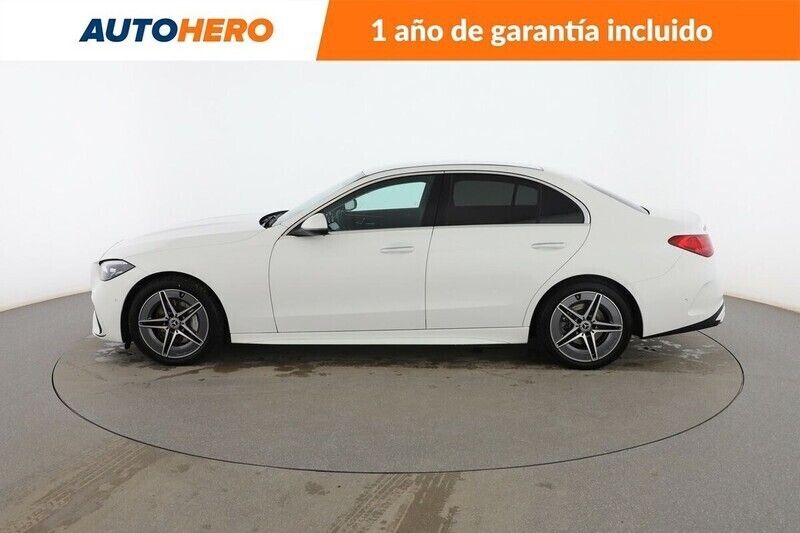 Blanco Usado 2023 Mercedes C220 AMG line Berlina | 43.599 € - Imagen 1/2