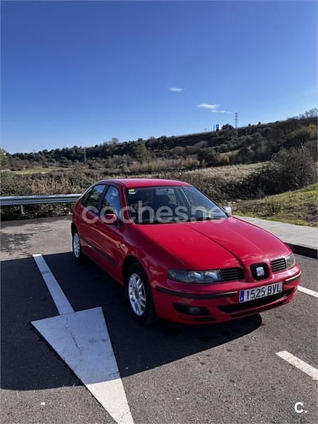Rojo Usado 2002 Seat Leon Berlina | 3000 € (Precio justo) - Imagen 1/4