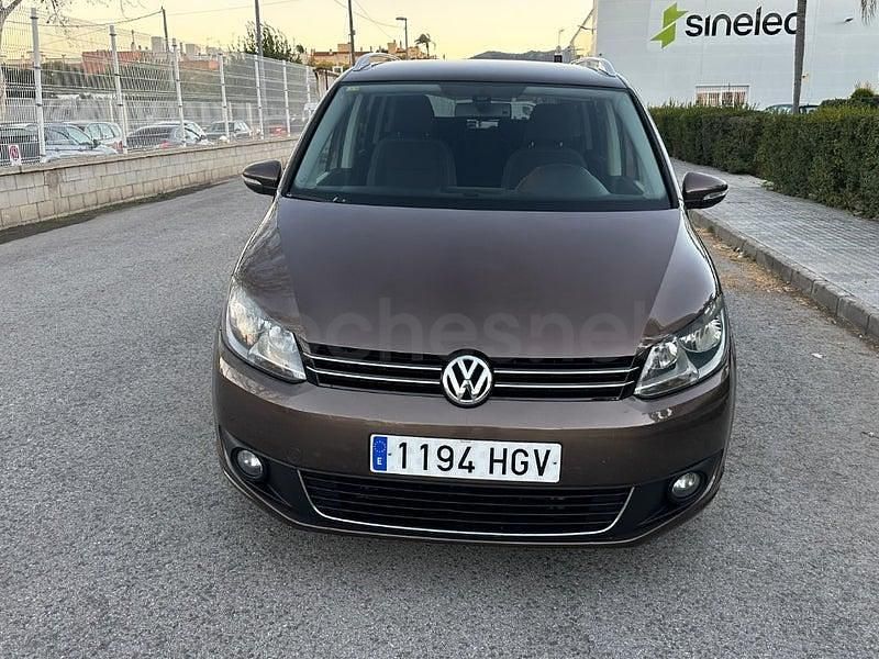 Usado VW Touran Edition 105 CV (77 kW) 2011 Marrón Monovolumen