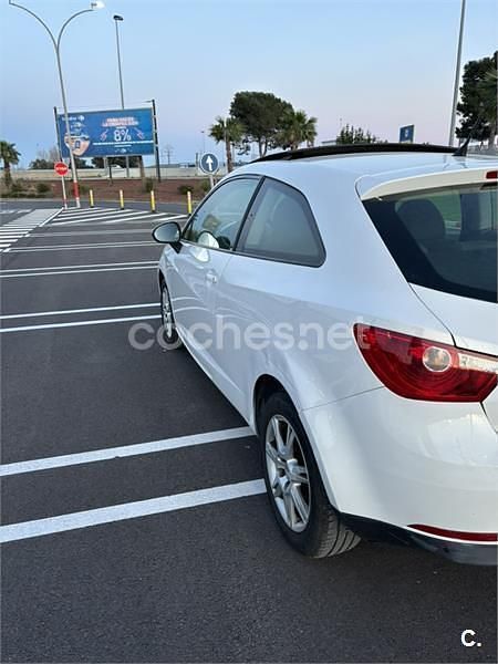 Usado Seat Ibiza SC Sport 90 CV (66 kW) 2010 Blanco Utilitario