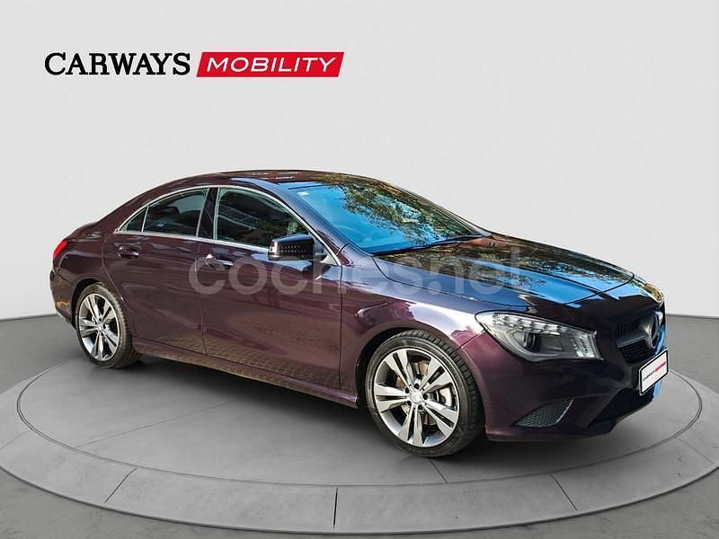 Usado Mercedes CLA250 211 CV (155 kW) 2014 Violeta / lila Berlina