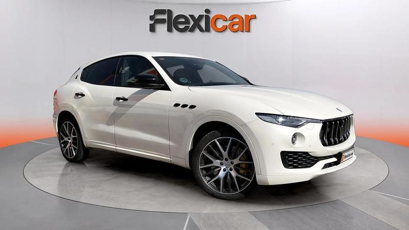 Usado Maserati Levante 430 CV (316 kW) 2017 Blanco SUV