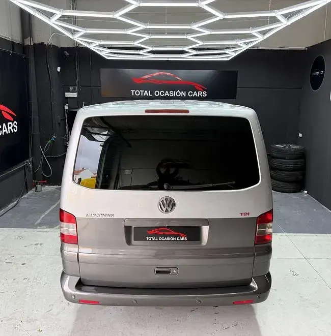 Usado VW Multivan 174 CV (127 kW) 2006 Grisnegro Monovolumen