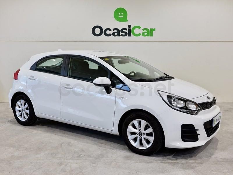 Usado Kia Rio 84 CV (61 kW) 2016 Blanco Utilitario
