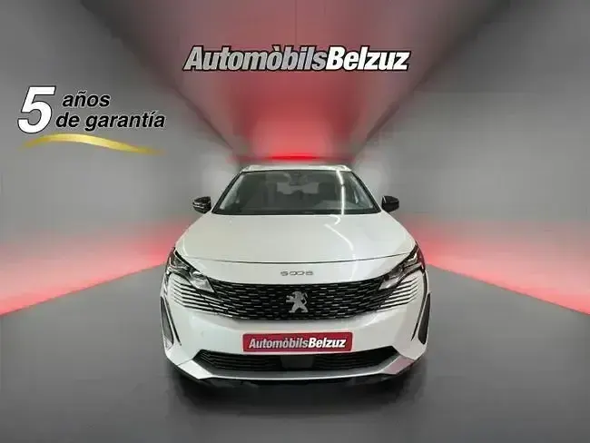 Usado Peugeot 5008 Allure 131 CV (96 kW) 2022 Blanco SUV