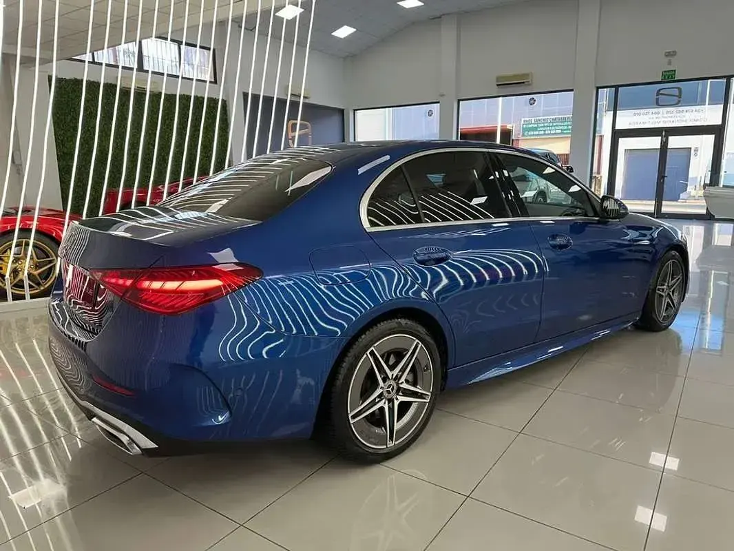 Usado Mercedes C220 200 CV (147 kW) 2023 Azul Berlina