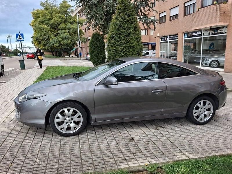 Usado Renault Laguna Coupé 150 CV (110 kW) 2010 Gris / plata Coupe