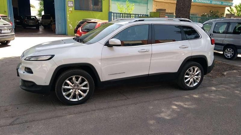Blanco Usado 2015 Jeep Cherokee Longitude SUV | 14.999 € (Precio justo) - Imagen 1/4