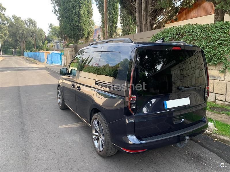 Usado VW Caddy Life 122 CV (89 kW) 2021 Azul Monovolumen