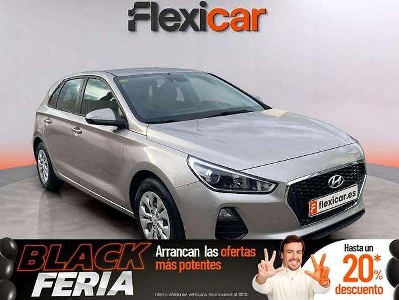 Gris Usado 2018 Hyundai i30 GO! Utilitario | 11.990 € (Precio justo) - Imagen 1/4