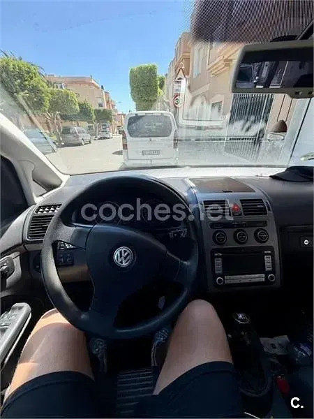Usado VW Touran Highline 140 CV (102 kW) 2008 Negro Monovolumen
