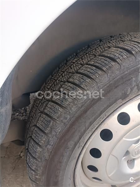 Usado Fiat Doblò 90 CV (66 kW) 2012 Blanco Monovolumen