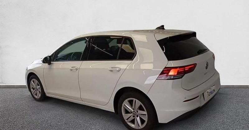 Usado VW Golf VIII Life 115 CV (84 kW) 2020 Familiar