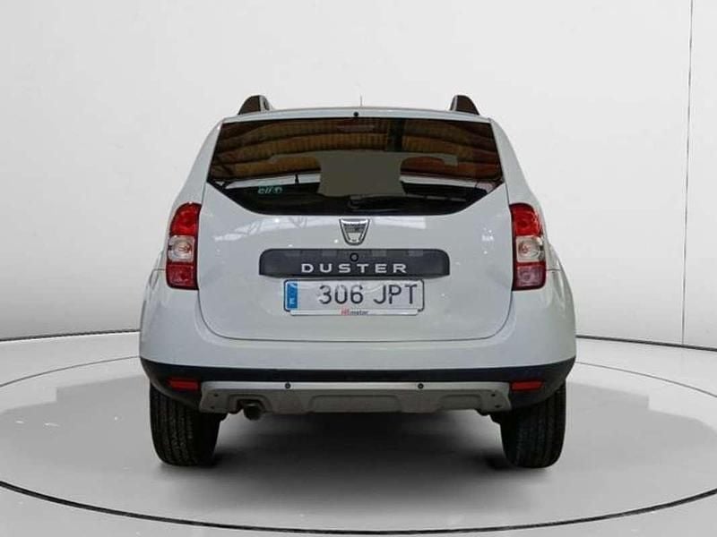 Usado Dacia Duster Lauréate 125 CV (91 kW) 2016 Blanco SUV