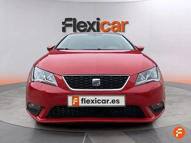Usado Seat Leon Reference 110 CV (80 kW) 2016 Rojo
