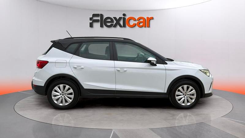 Usado Seat Arona Style 110 CV (80 kW) 2023 Blanco SUV