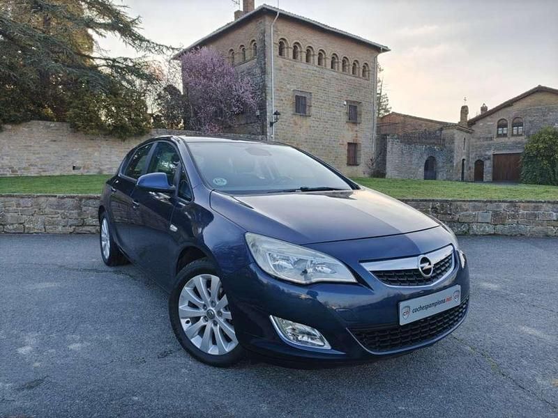 Usado Opel Astra Sport 125 CV (91 kW) 2011 Azul Utilitario