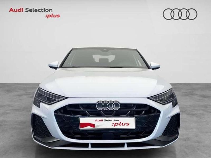 Blanco Usado 2024 Audi A3 Sportback S-Line Utilitario | 35.950 € (Caro) - Imagen 1/4
