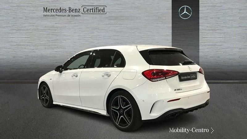Usado Mercedes A180 109 CV (80 kW) 2021 Blanco Utilitario