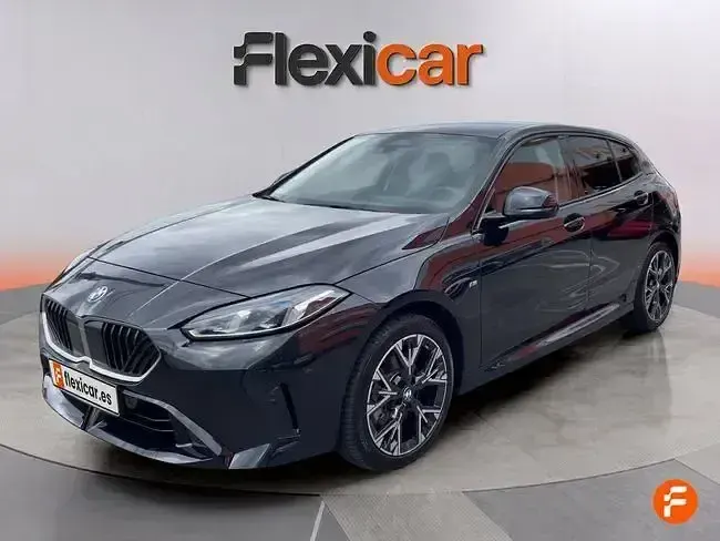 Begagnad BMW 116 122 HK (89 kW) 2025 Svart Halvkombi