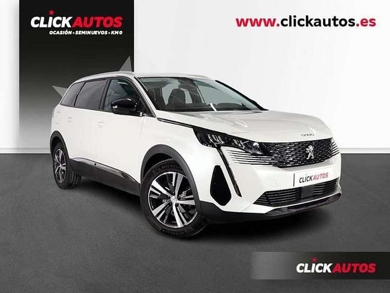 Usado Peugeot 5008 Allure 131 CV (96 kW) 2023 Blanco Monovolumen