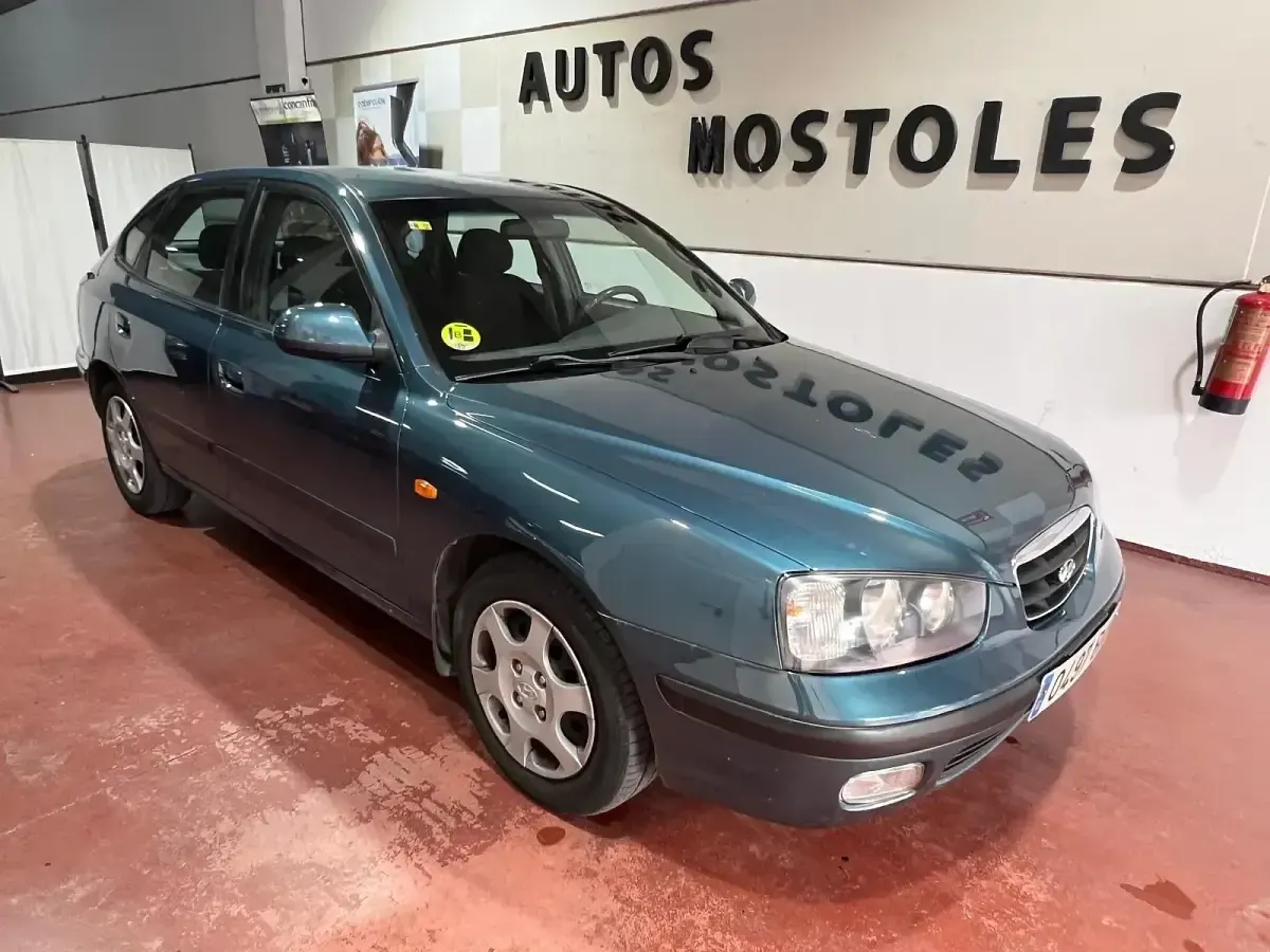 Usado Hyundai Elantra GLS 107 CV (78 kW) 2001 Berlina