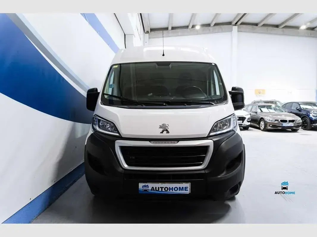 Usado Peugeot Boxer S 140 CV (102 kW) 2022 Blanco Van